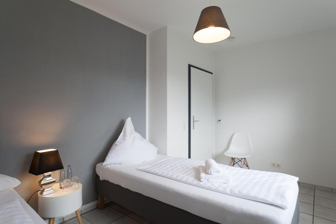 Hostel 2 Hannover-Laatzen Екстериор снимка